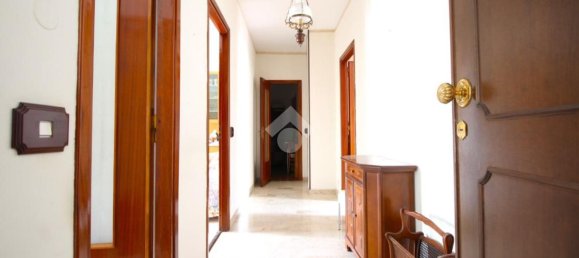 3 rooms Apartment in Crescentino, Italy No. 127627 3