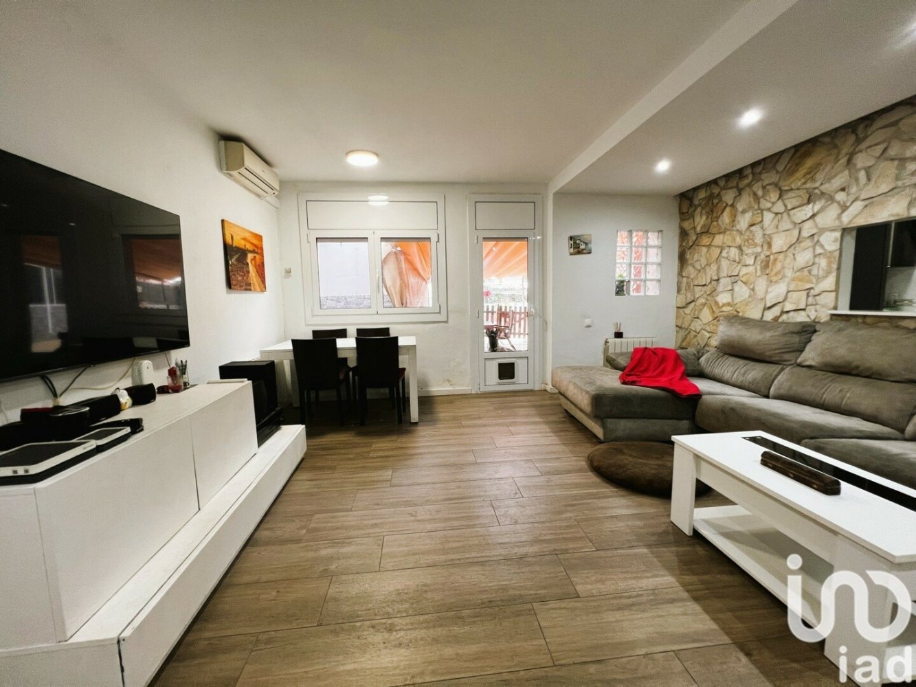 Apartamento de 2 dormitorios en Mataró, Spain No. 293763