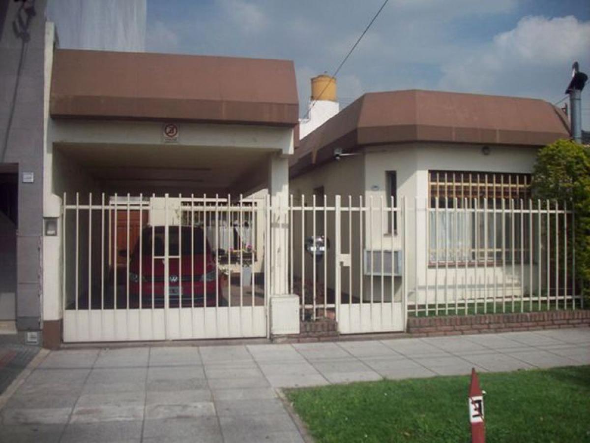 Casa T3 em Bermudez, Argentina N.º 5400