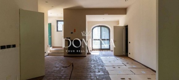 3 bedrooms Villa in Siena, Italy No. 262818 8