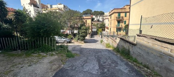 120m² Commercial property in Rome, Italy No. 369772 3