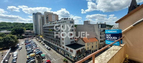 Apartamento de 1 dormitorio en Rosny-sous-Bois, France No. 165880 6