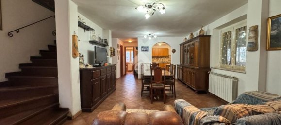 3 rooms Villa in Orte, Italy No. 170987 2