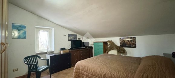 3 rooms Villa in Orte, Italy No. 170987 3