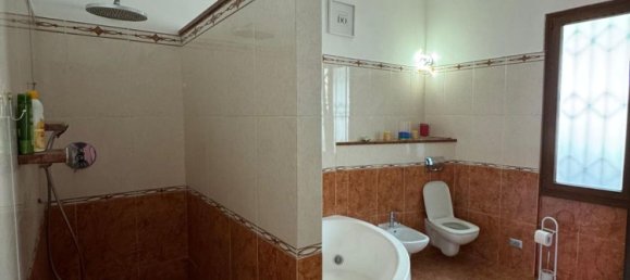 5 bedrooms Villa in Cogorno, Italy No. 312677 13