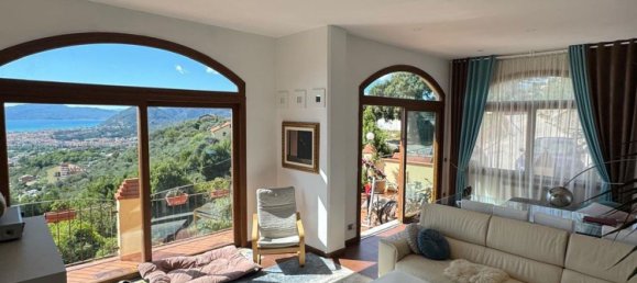 5 bedrooms Villa in Cogorno, Italy No. 312677 48