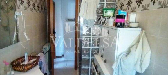 2 bedrooms Apartment in Poggibonsi, Italy No. 106889 9