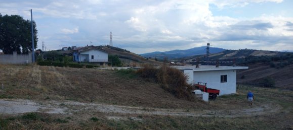 Склад 300м² в Ланчано, Италия № 317666 3