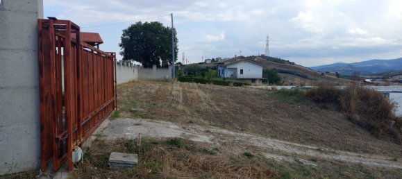 Склад 300м² в Ланчано, Италия № 317666 2