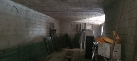Склад 300м² в Ланчано, Италия № 317666 16