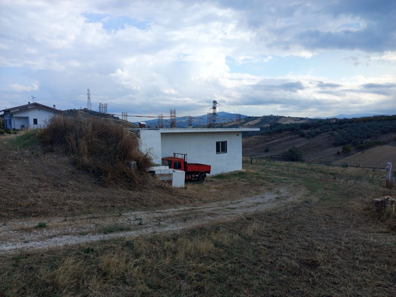 Склад 300м² в Ланчано, Италия № 317666