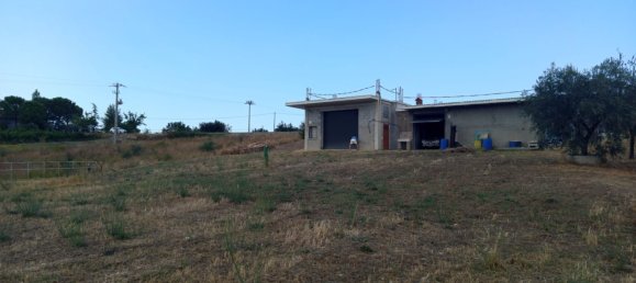 Склад 300м² в Ланчано, Италия № 317666 37