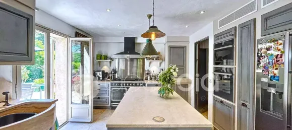 6 bedrooms Villa in Valbonne, France No. 193163 12