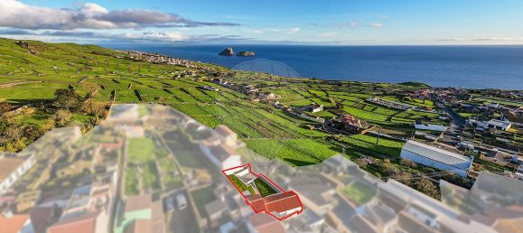 2 bedrooms House in Angra do Heroismo, Portugal No. 31809 15