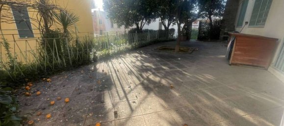 5-salle Appartement à Genoa, Italy No. 195280 14