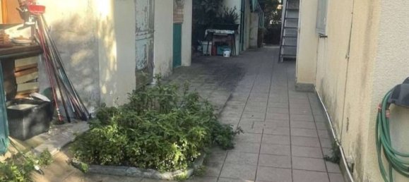 5-salle Appartement à Genoa, Italy No. 195280 17