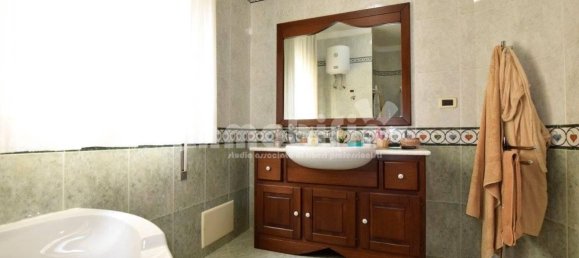 7 rooms Apartment in Oria, Italy No. 122640 19