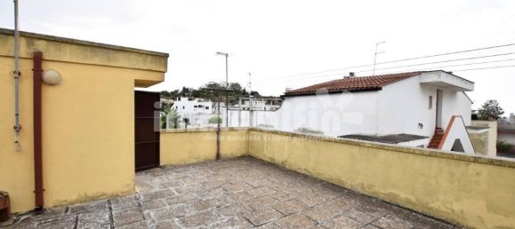 7 rooms Apartment in Oria, Italy No. 122640 25