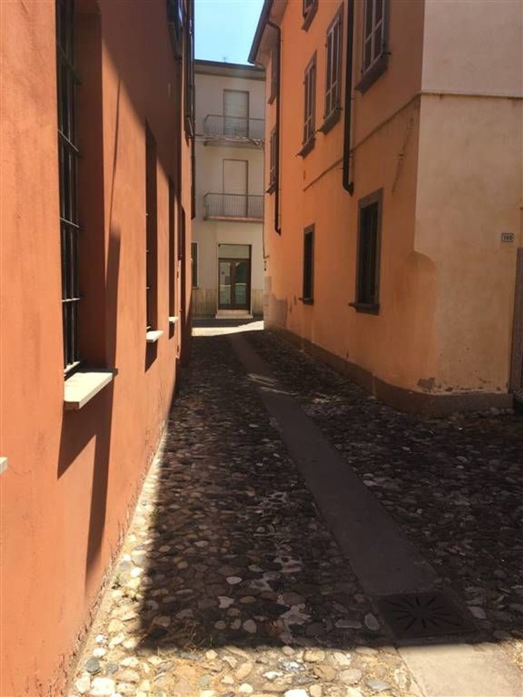 5 rooms Apartment in Ponte dell'Olio, Italy No. 161869