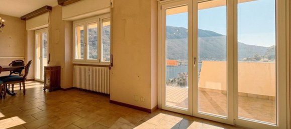 4-salle Appartement à Omegna, Italy No. 223118 6