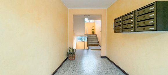 4-salle Appartement à Omegna, Italy No. 223118 32
