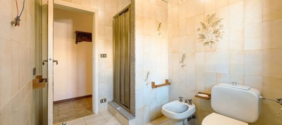 4-salle Appartement à Omegna, Italy No. 223118 27