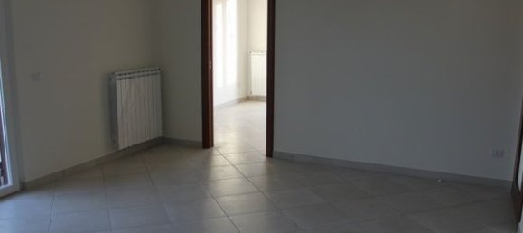 Apartamento de 5 divisões em Fondi, Italy N.º 29157 2