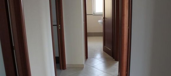 Apartamento de 5 divisões em Fondi, Italy N.º 29157 4