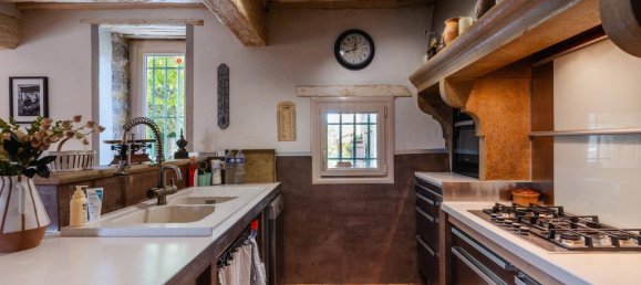 7 bedrooms House in Le Thor, France No. 325497 7