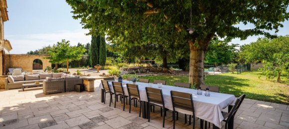 7 bedrooms House in Le Thor, France No. 325497 3