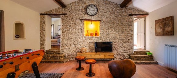 7 bedrooms House in Le Thor, France No. 325497 11