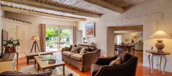 7 bedrooms House in Le Thor, France No. 325497 6