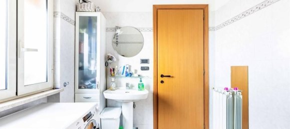 3 rooms Apartment in Rome, Italy No. 26767 57