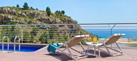 5 bedrooms Villa in Altea, Spain No. 8951 2