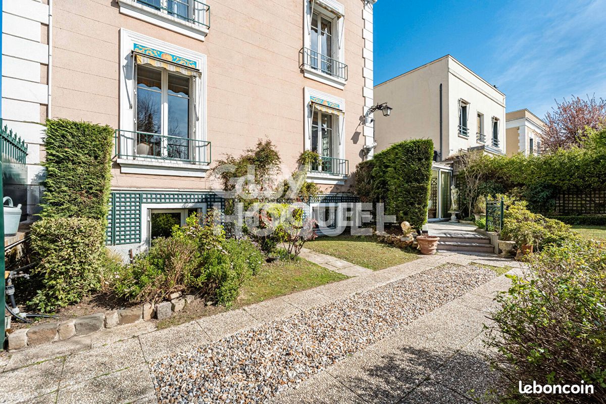 Дом с 5 спальнями в Курбевуа, Франция № 322252