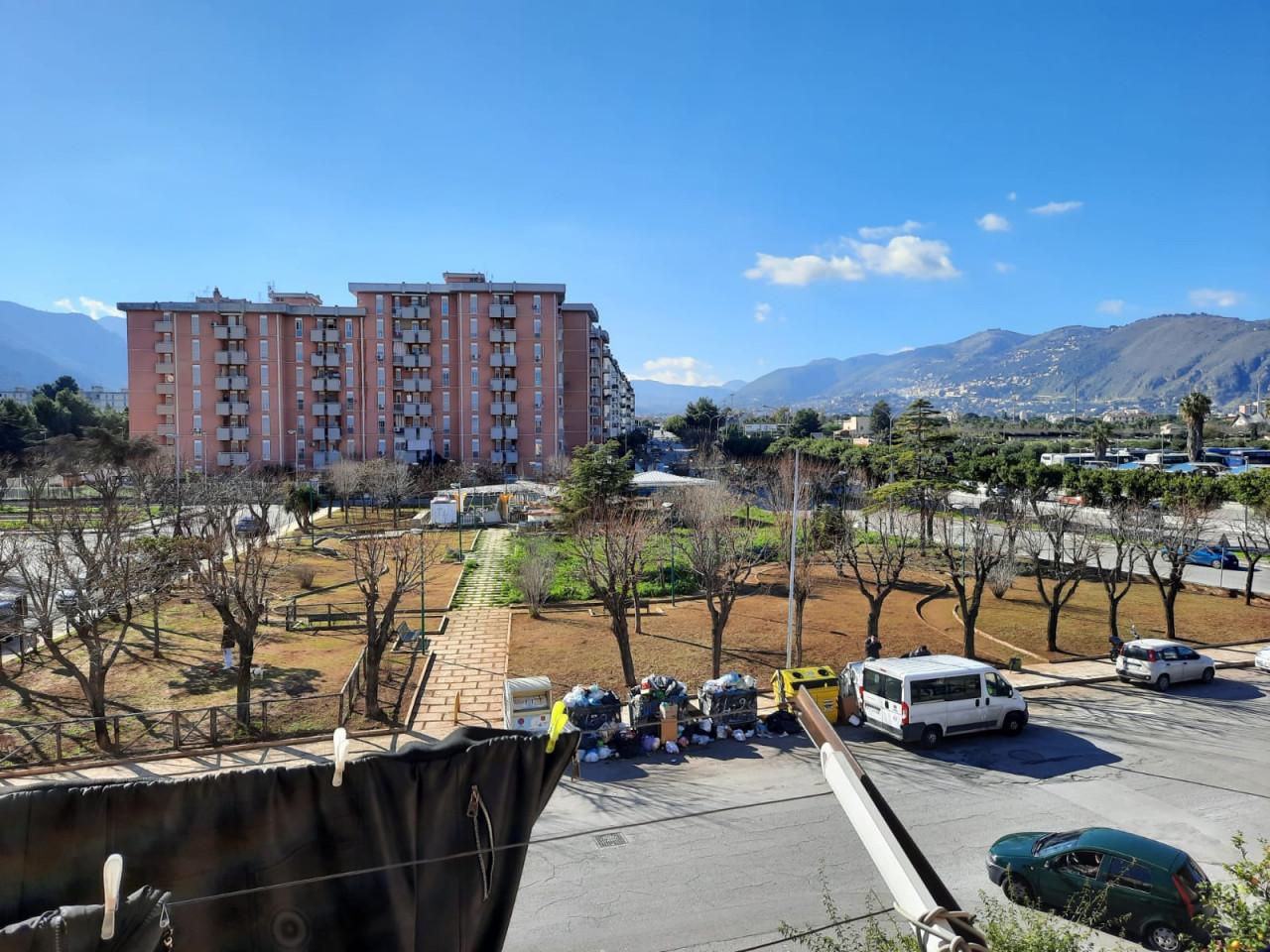 2 rooms Apartment in Palermo, Italy No. 13717