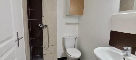 Casa T2 em La Courneuve, France N.º 296342 5