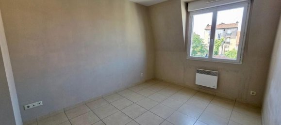 Casa T2 em La Courneuve, France N.º 296342 8
