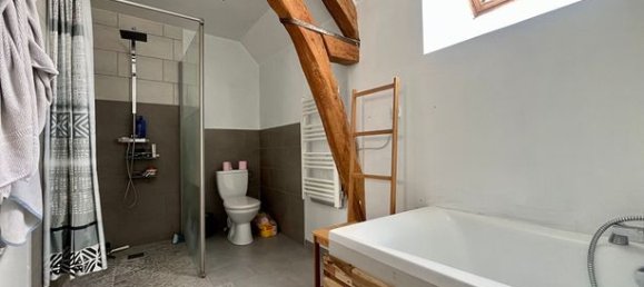 2 Schlafzimmer Haus in Bury, France, Nr. 300594 8