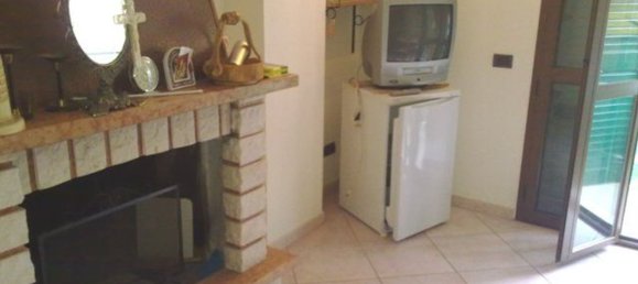 Casa de 6 habitaciónes en Serramonacesca, Italy No. 172266 2