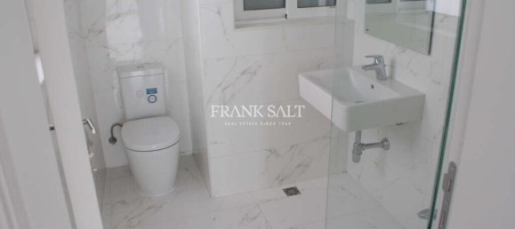 1 chambre Penthouse à Saint Paul's Bay, Malta No. 7822 4