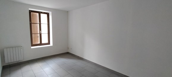 2 bedrooms House in Reuilly, France No. 255028 4