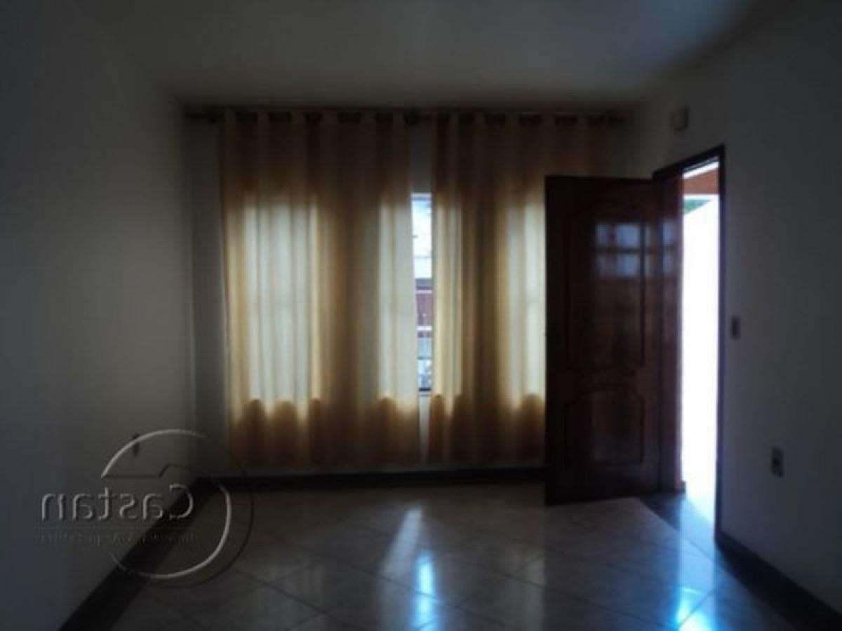 Casa de 3 dormitorios en Sao Paulo, Brazil No. 562607