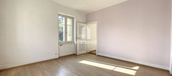 331m² Building in Schiltigheim, France No. 233050 7