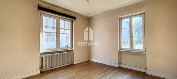 331m² Building in Schiltigheim, France No. 233050 3