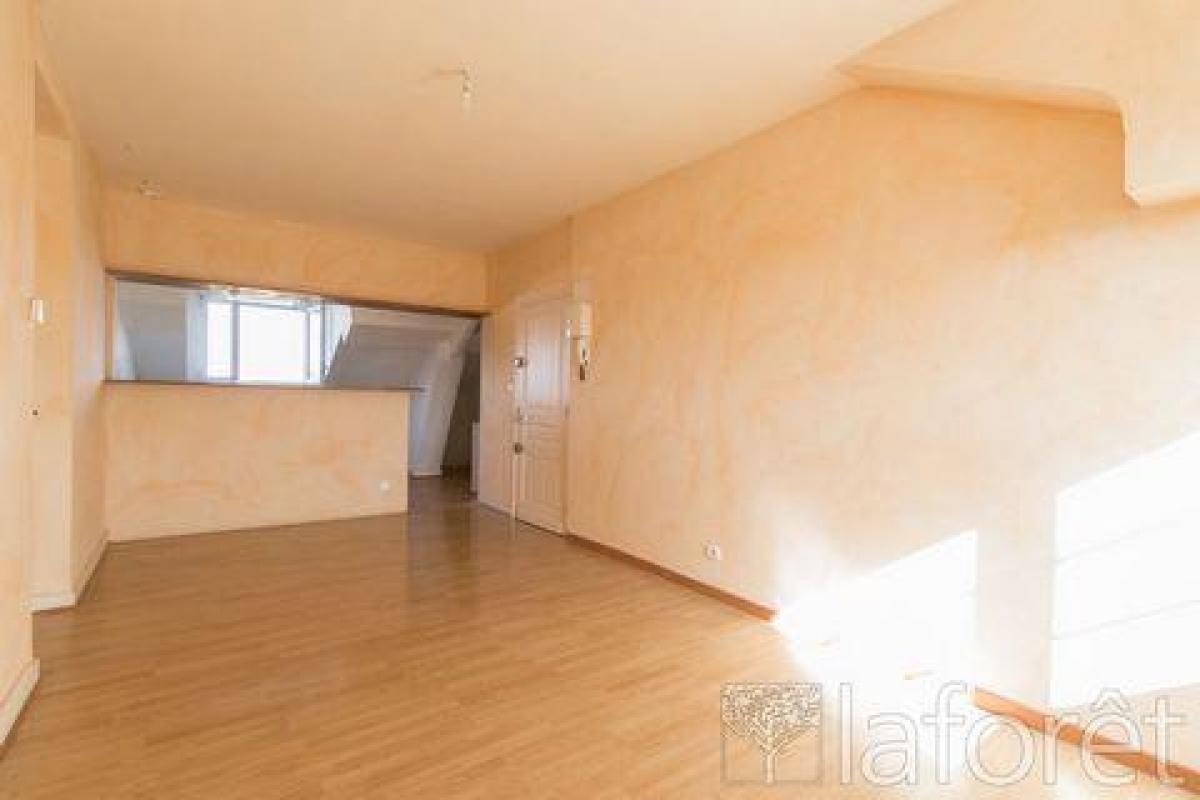 Studio in the Condo in Perigueux, France No. 15236