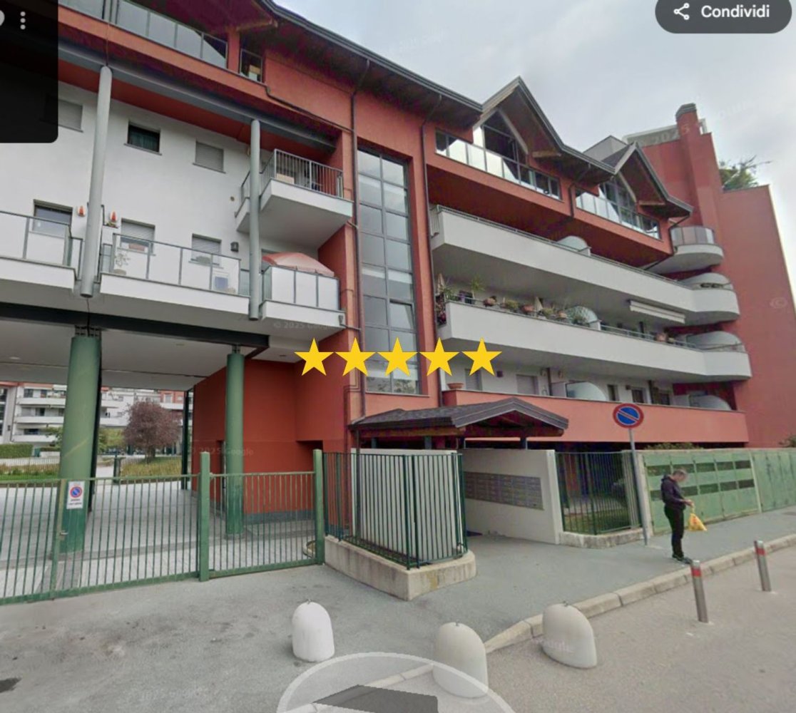 4 bedrooms Apartment in Legnano, Italy No. 382472