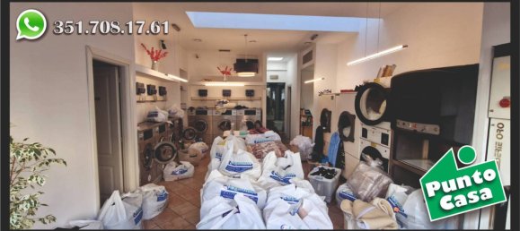 3 rooms Commercial property in Rome, Italy No. 50118 2