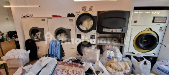 3 rooms Commercial property in Rome, Italy No. 50118 29