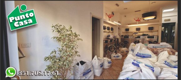 3 rooms Commercial property in Rome, Italy No. 50118 3